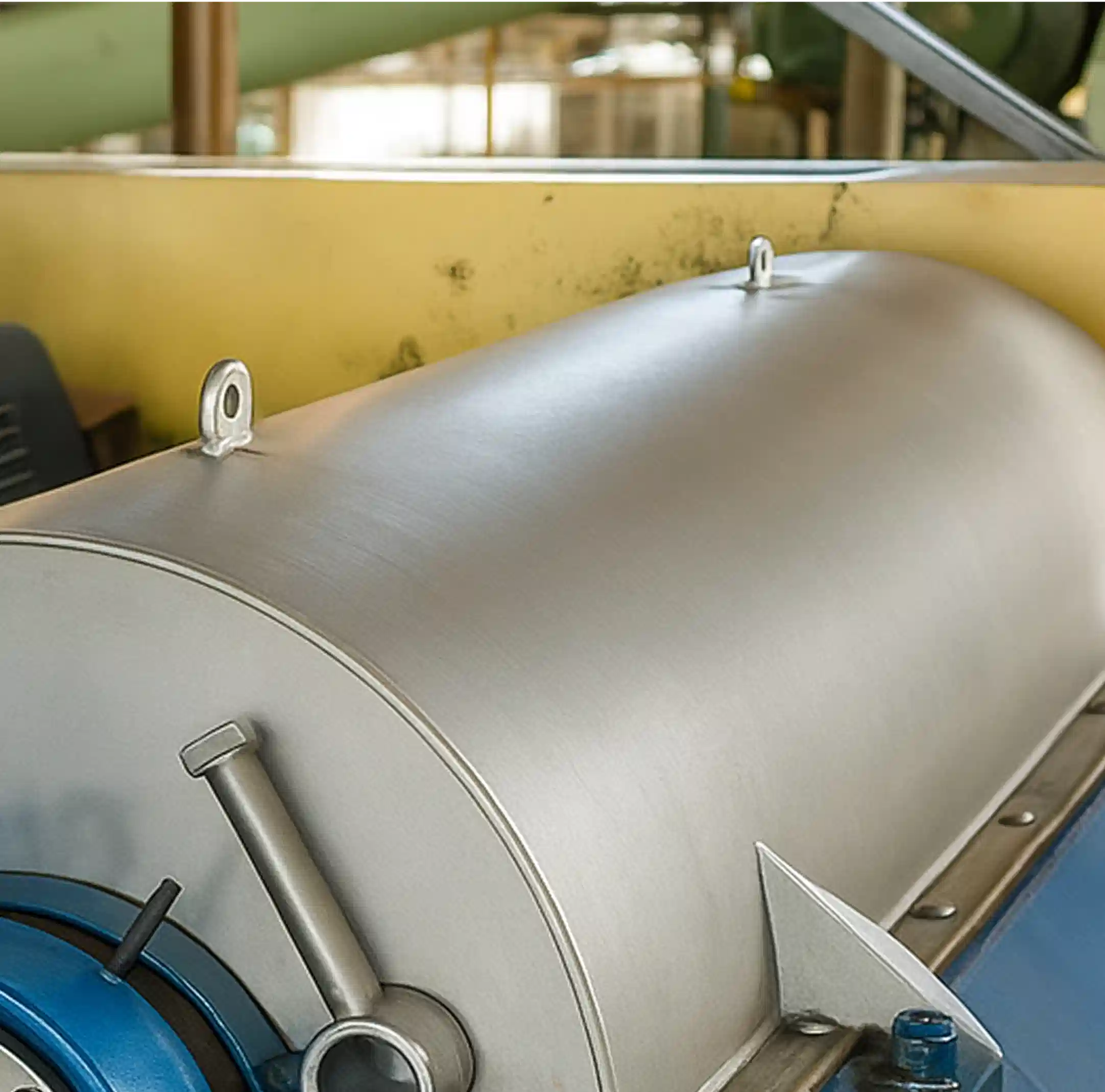 Centrífuga industrial en operación 4